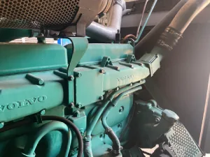 تصویر دیزل ژنراتور ولوو مدل 740GE با توان ۲۵۰ کاوا در پروژه تعمیر